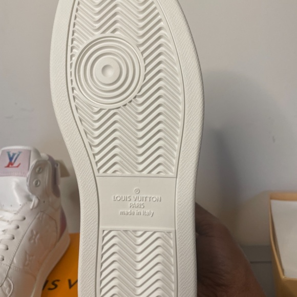 Louis Vuitton Rivoli Boot Sneakers Watercolor Edition These are 🔥🔥🔥 - Picture 7 of 10